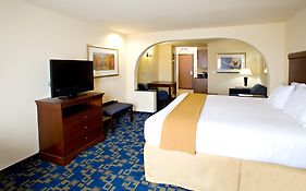 Holiday Inn Express & Suites - Jourdanton-Pleasanton By Ihg